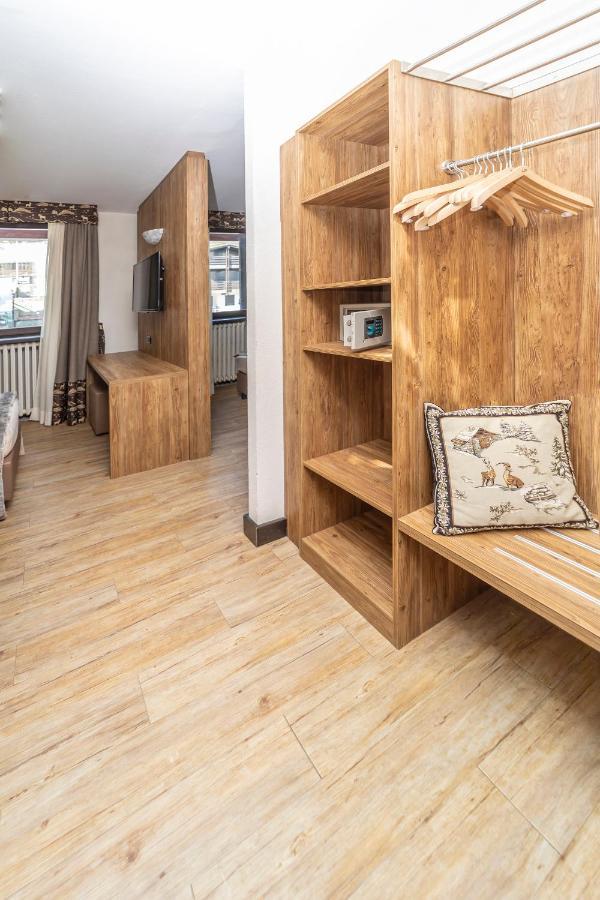 Du Col Hotel 4*