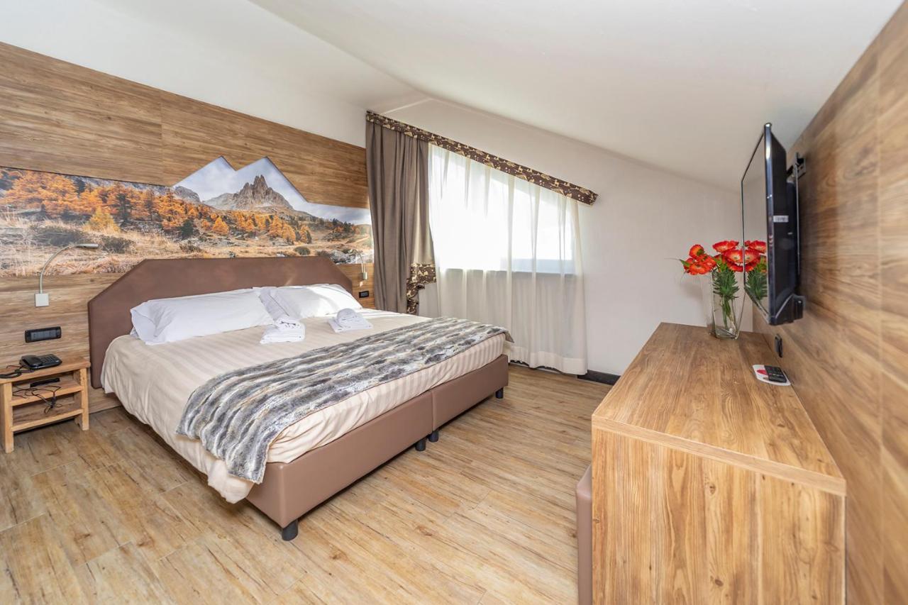 Du Col Hotel 4*